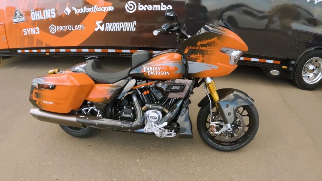 2025 Harley-Davidson CVO Road Glide RR
