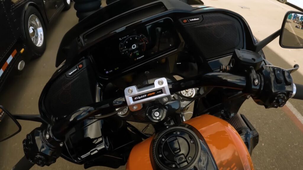 2025 Harley-Davidson CVO Road Glide RR Exterior